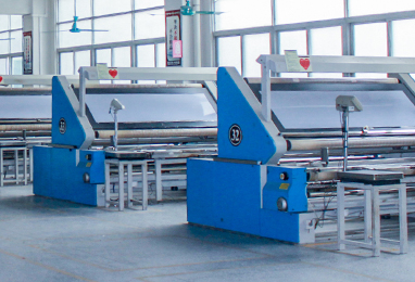 大量先进生产机器制造，效率高，出货量大